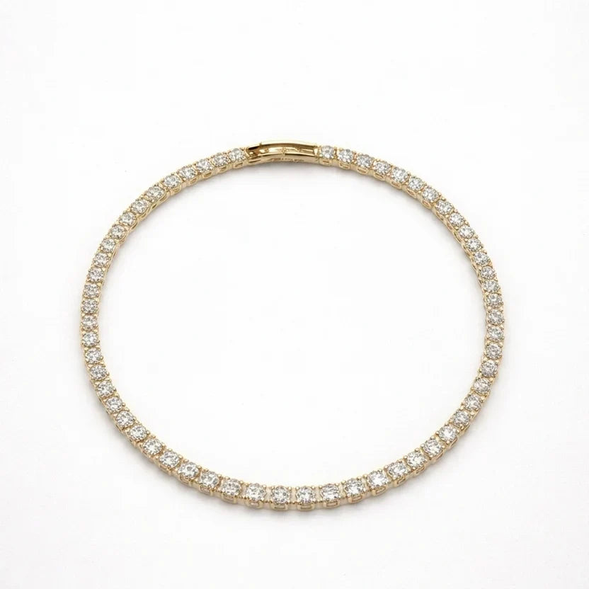 Elegant diamond tennis bracelet golden