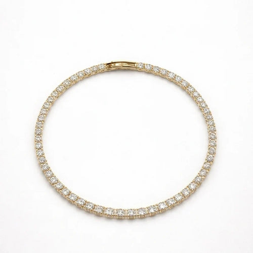 Elegant diamond tennis bracelet golden